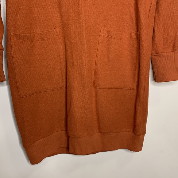 Who What Wear | Orange Two Pocket Front Hooded Long Sleeve Shirt Dress Sweater - Picture 3 of 7